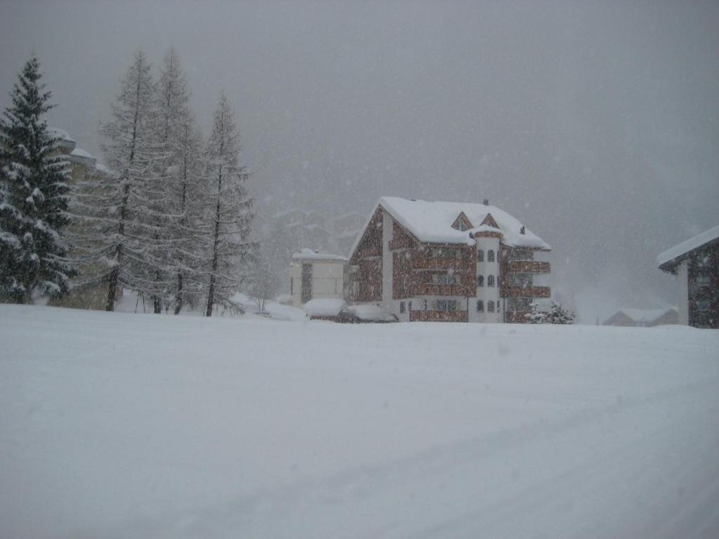 Residence Golf C 21 Leukerbad Exterior photo